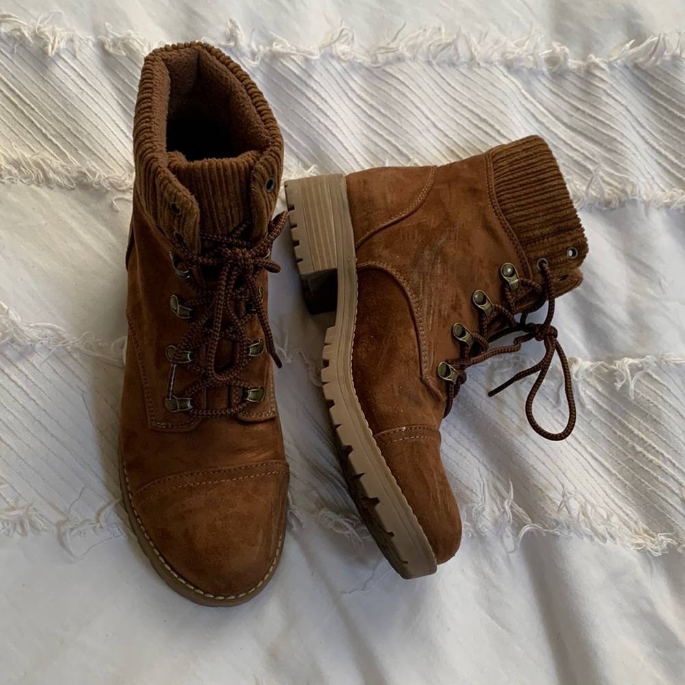 Brown boots